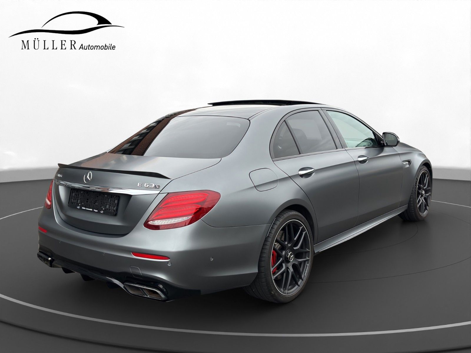 Mercedes-Benz E 63 AMG E 63 S AMG 4Matic+ Magno Grau Night Pano Luft