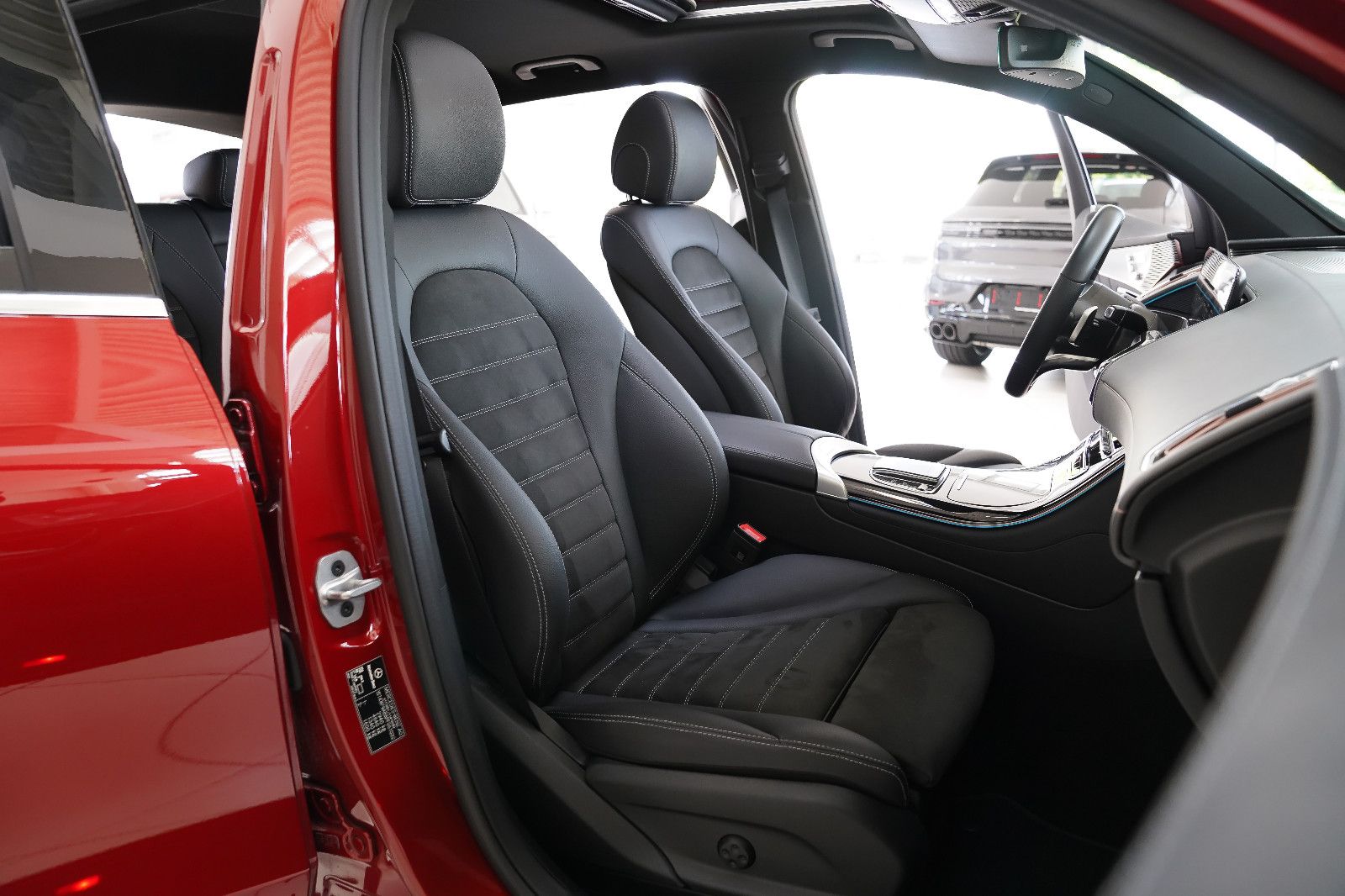 Mercedes-Benz EQC EQC 400 4Matic AMG Schiebedach Leder 360
