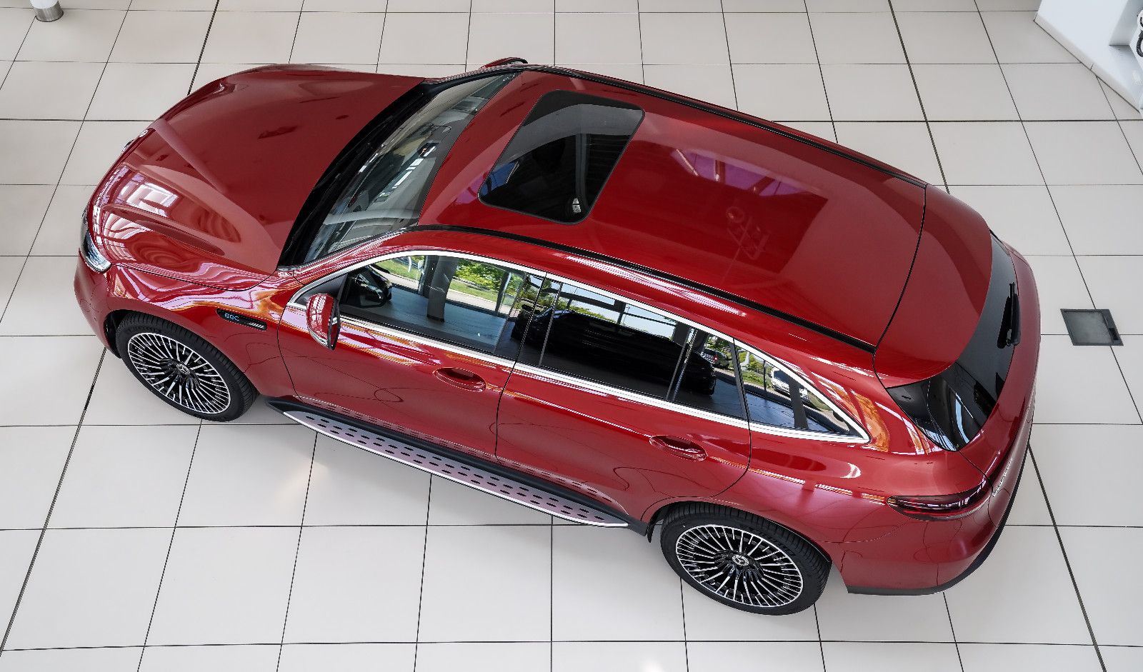 Mercedes-Benz EQC EQC 400 4Matic AMG Schiebedach Leder 360