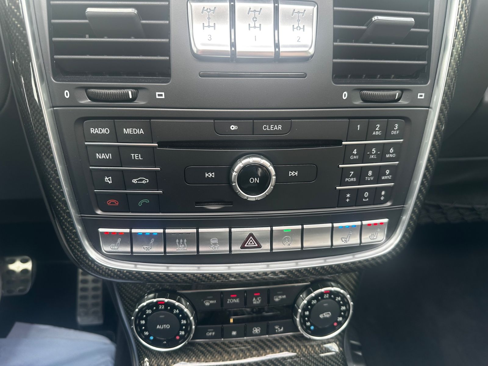Mercedes-Benz G 500 G 500 G -Modell Station G 500 4x4² AMG / CARBON