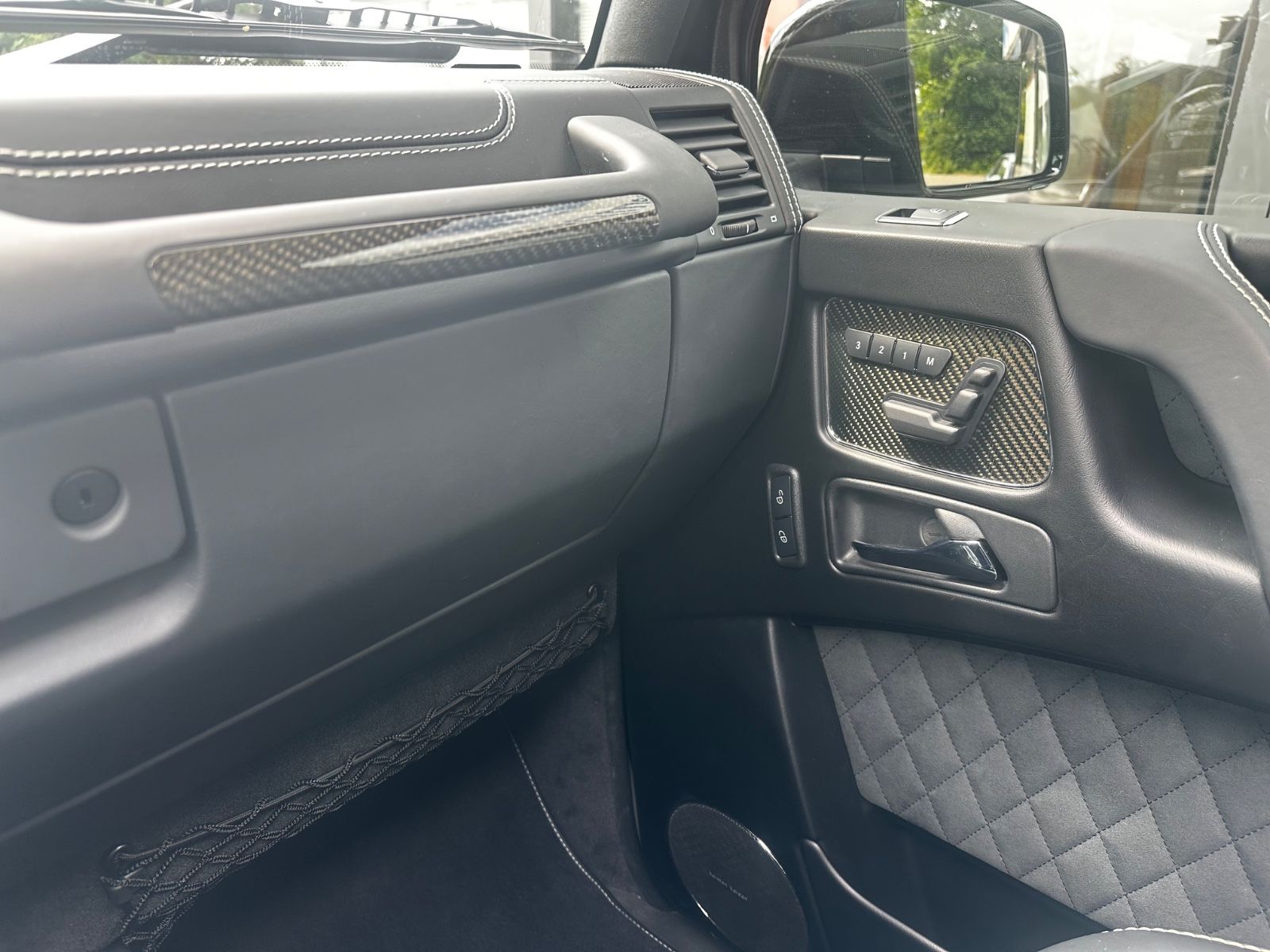 Mercedes-Benz G 500 G 500 G -Modell Station G 500 4x4² AMG / CARBON