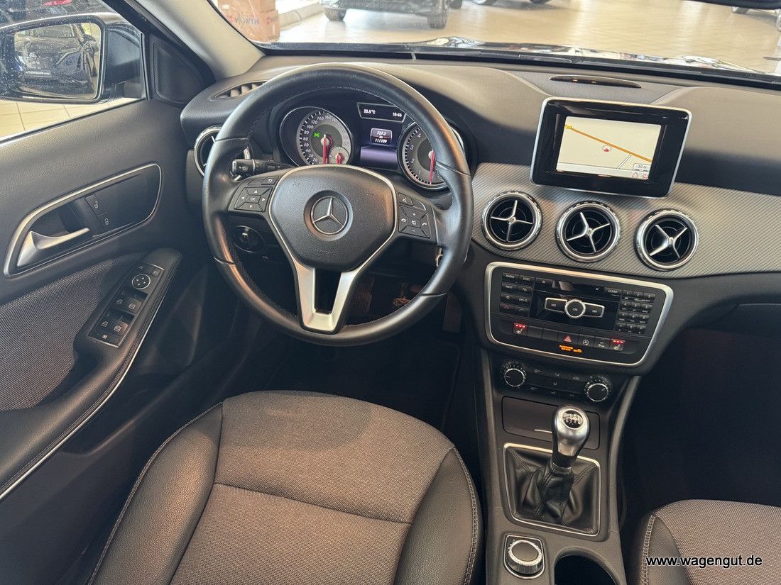 Mercedes-Benz GLA 200 GLA 200 Assist-Plus*Navi*Bi-Xenon*AHK*