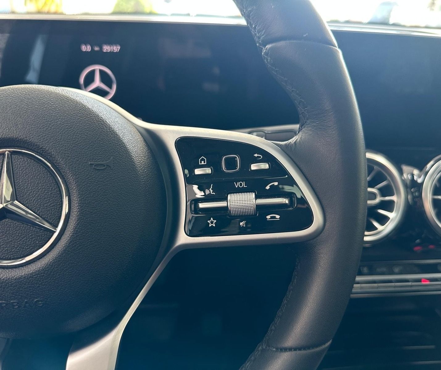 Mercedes-Benz GLB 250 GLB 250 4-MATIC*PANO*WIDE*MBUX*OFFROAD-PRO*KAM*