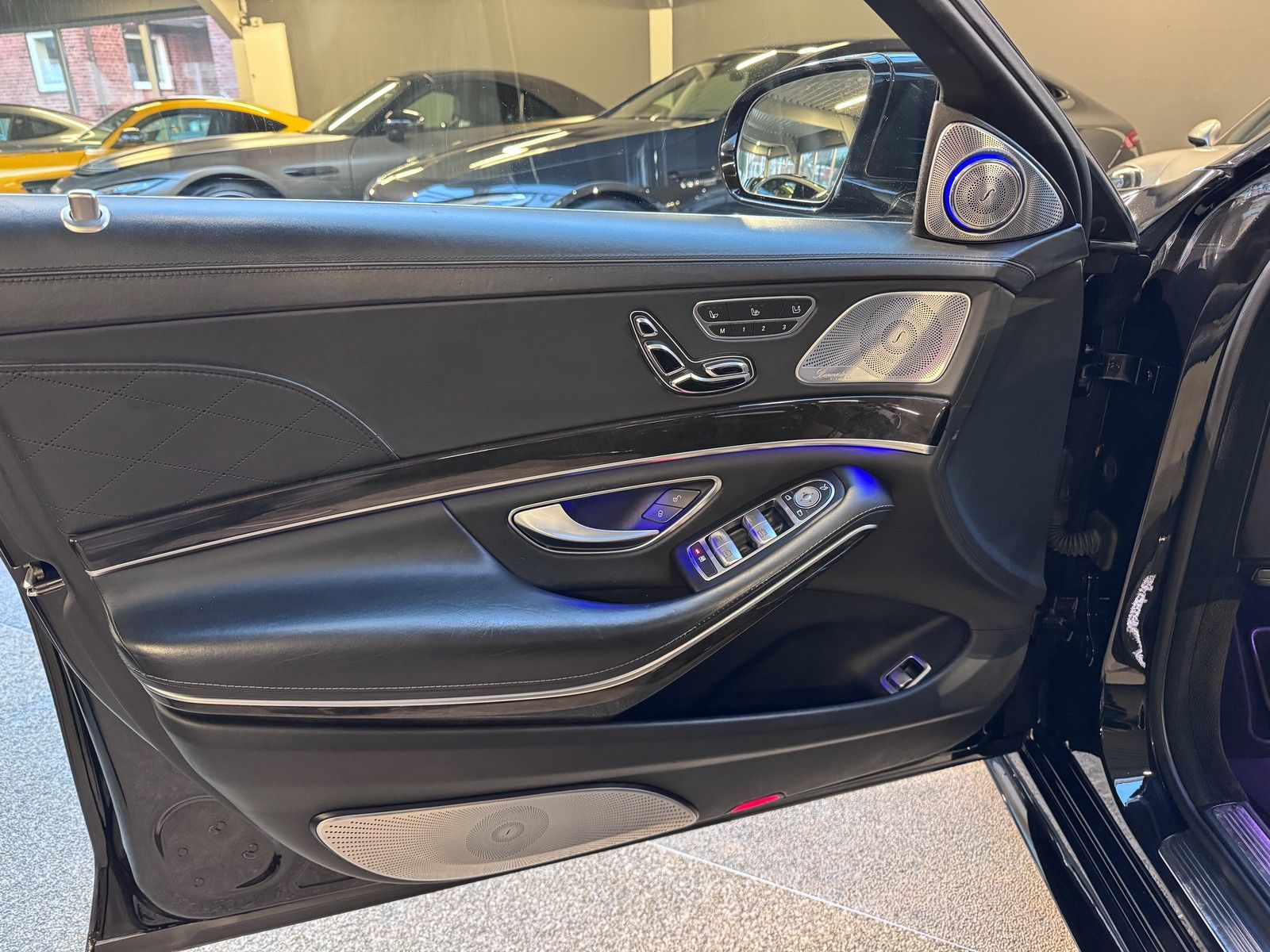 Mercedes-Benz S 350 S 350d L AMG Line Chauffeur-Paket+Burmester4D+