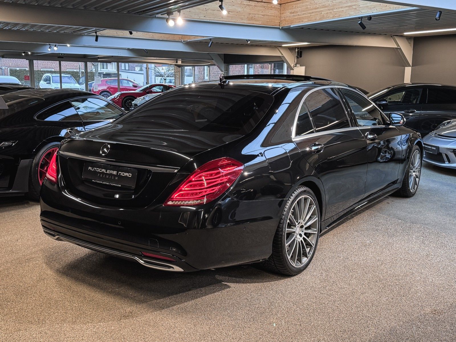 Mercedes-Benz S 350 S 350d L AMG Line Chauffeur-Paket+Burmester4D+