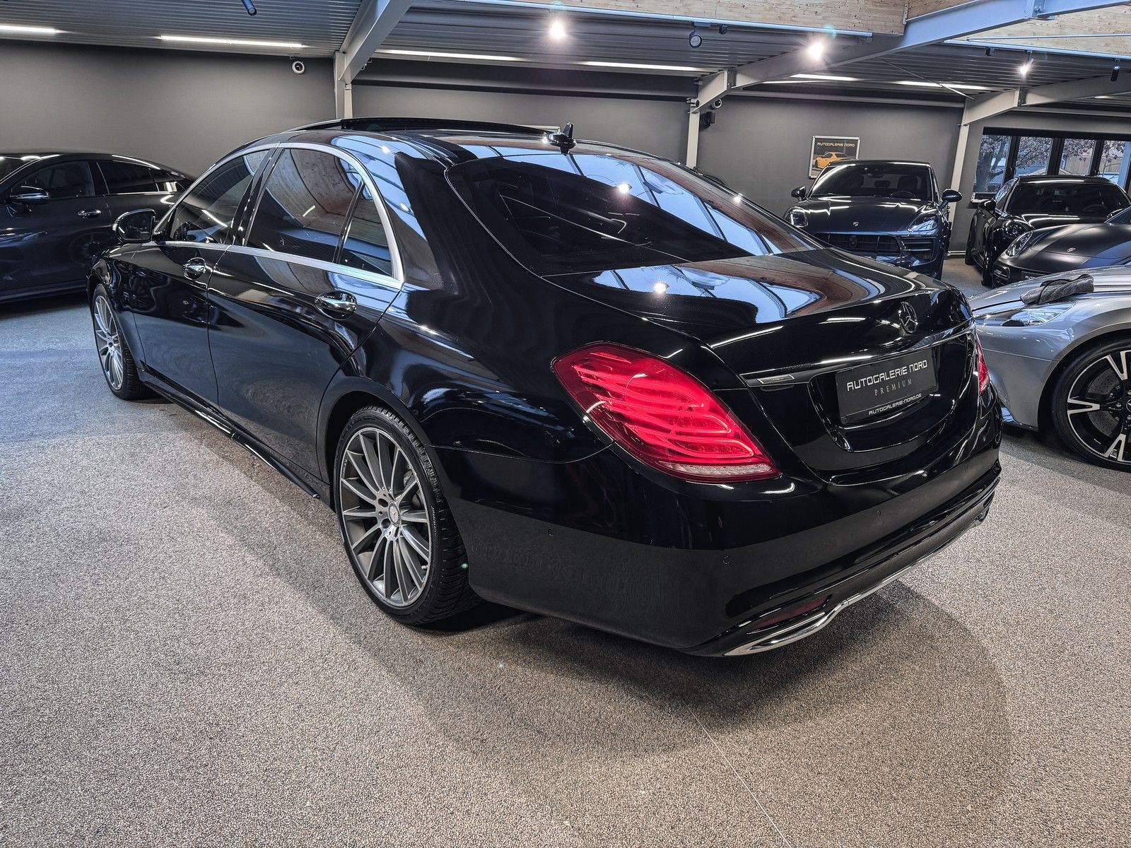 Mercedes-Benz S 350 S 350d L AMG Line Chauffeur-Paket+Burmester4D+