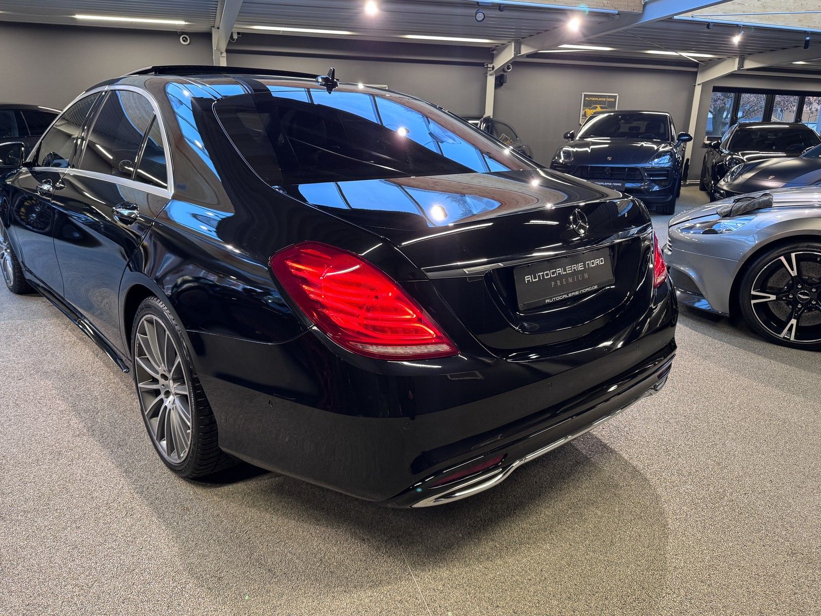 Mercedes-Benz S 350 S 350d L AMG Line Chauffeur-Paket+Burmester4D+