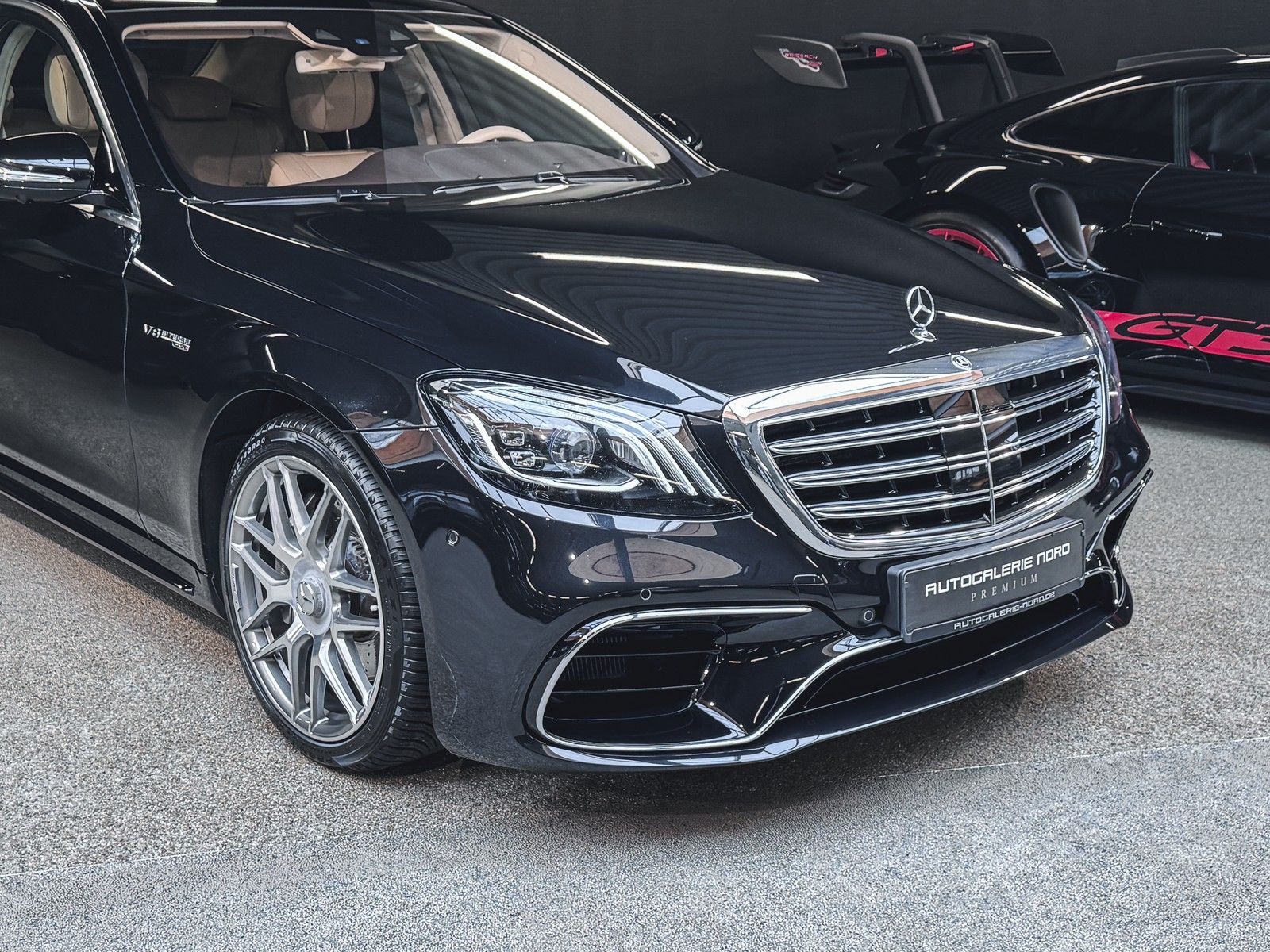 Mercedes-Benz S 560 S 560 4Matic S63 AMG Styling+3D Burmester+Pano
