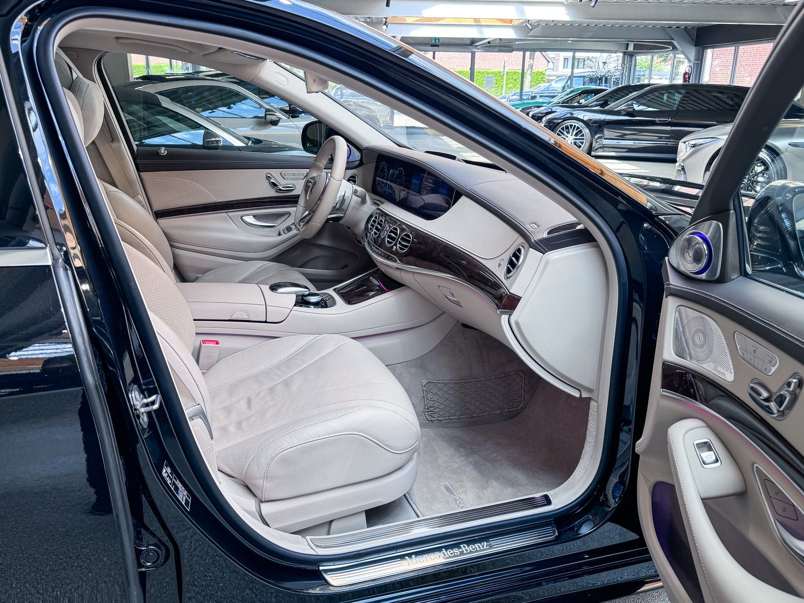 Mercedes-Benz S 560 S 560 4Matic S63 AMG Styling+3D Burmester+Pano