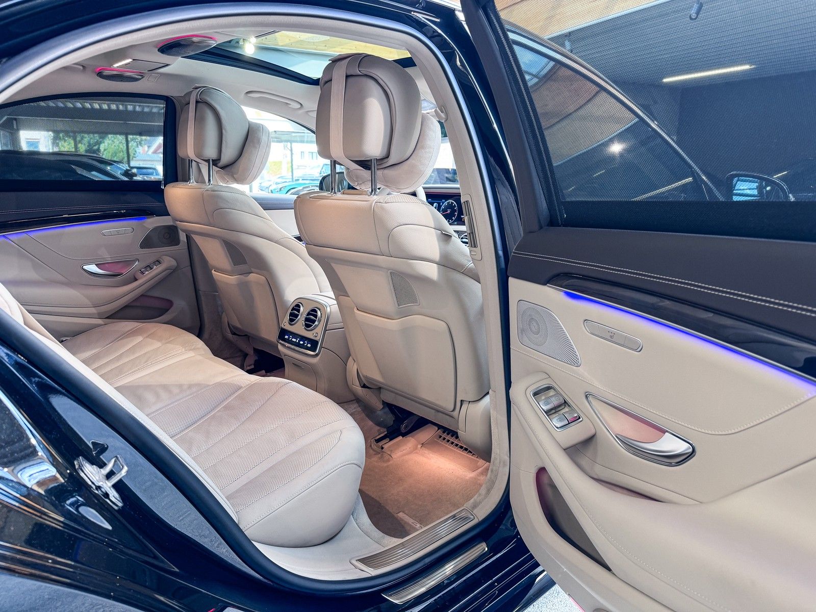 Mercedes-Benz S 560 S 560 4Matic S63 AMG Styling+3D Burmester+Pano