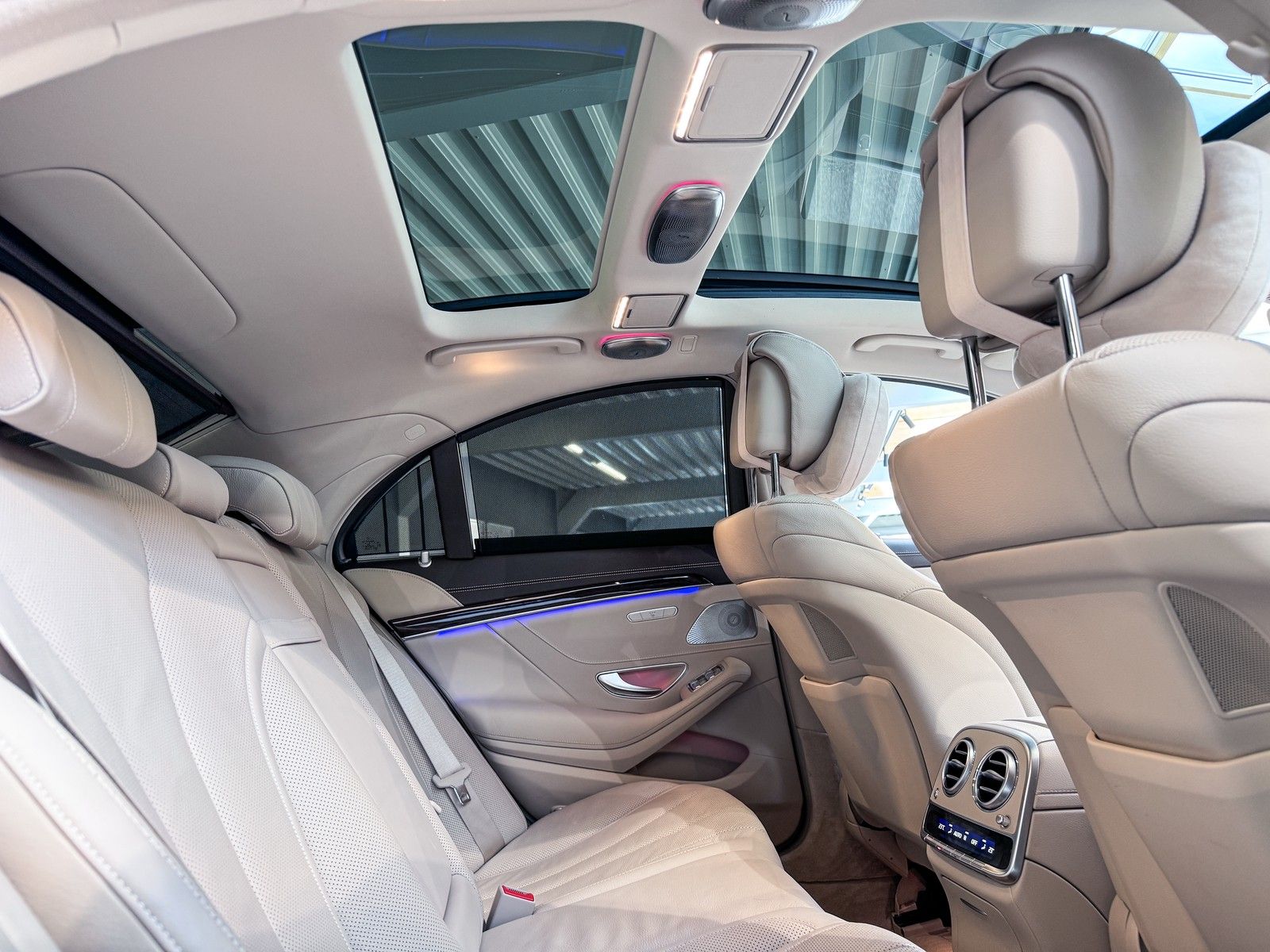 Mercedes-Benz S 560 S 560 4Matic S63 AMG Styling+3D Burmester+Pano