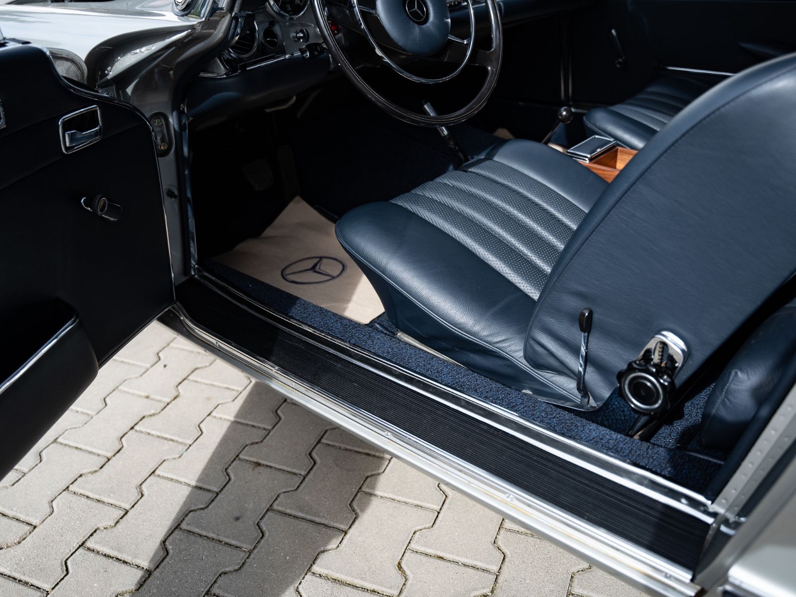 Mercedes-Benz SL 280 Pagode California Edition Hardtop / 1.Hand / DE