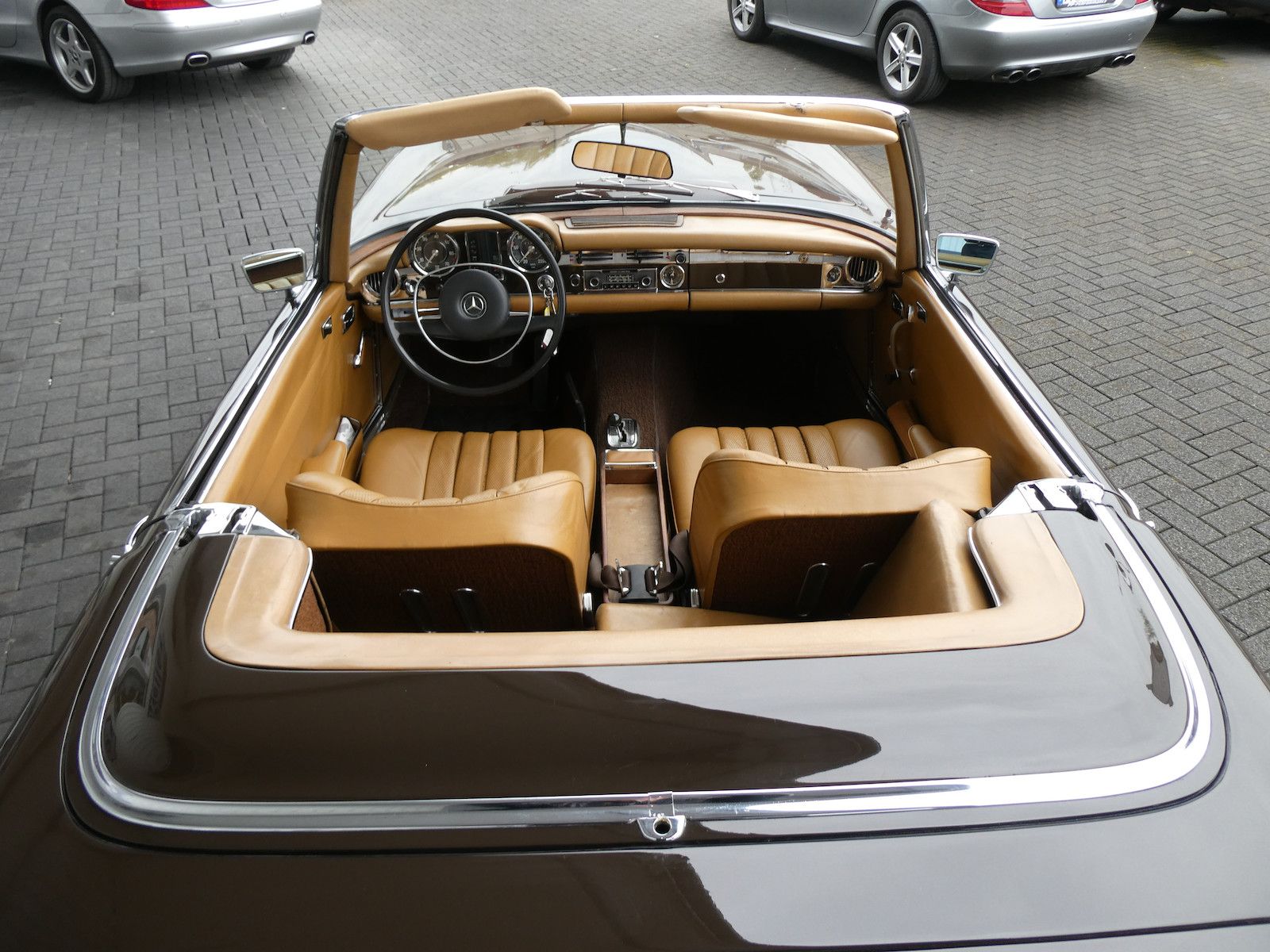 Mercedes-Benz SL 280 SL 280 Pagode, deutsche Erstauslieferung