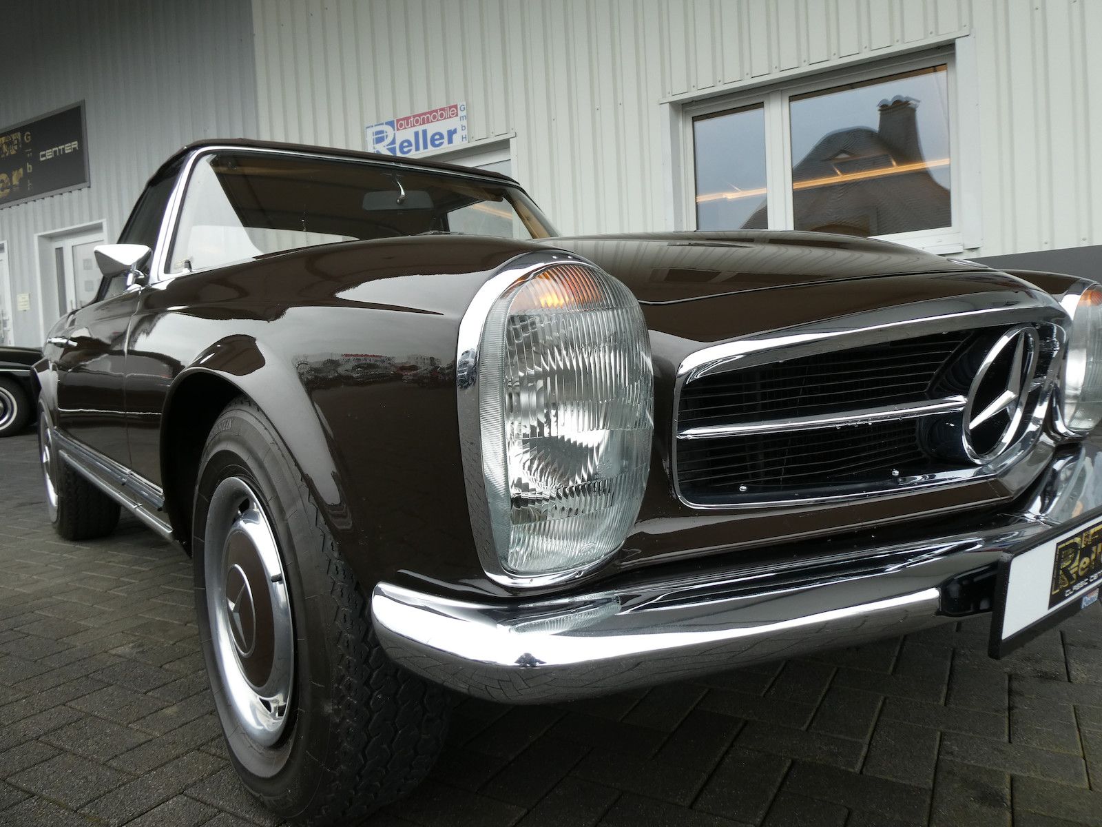 Mercedes-Benz SL 280 SL 280 Pagode, deutsche Erstauslieferung