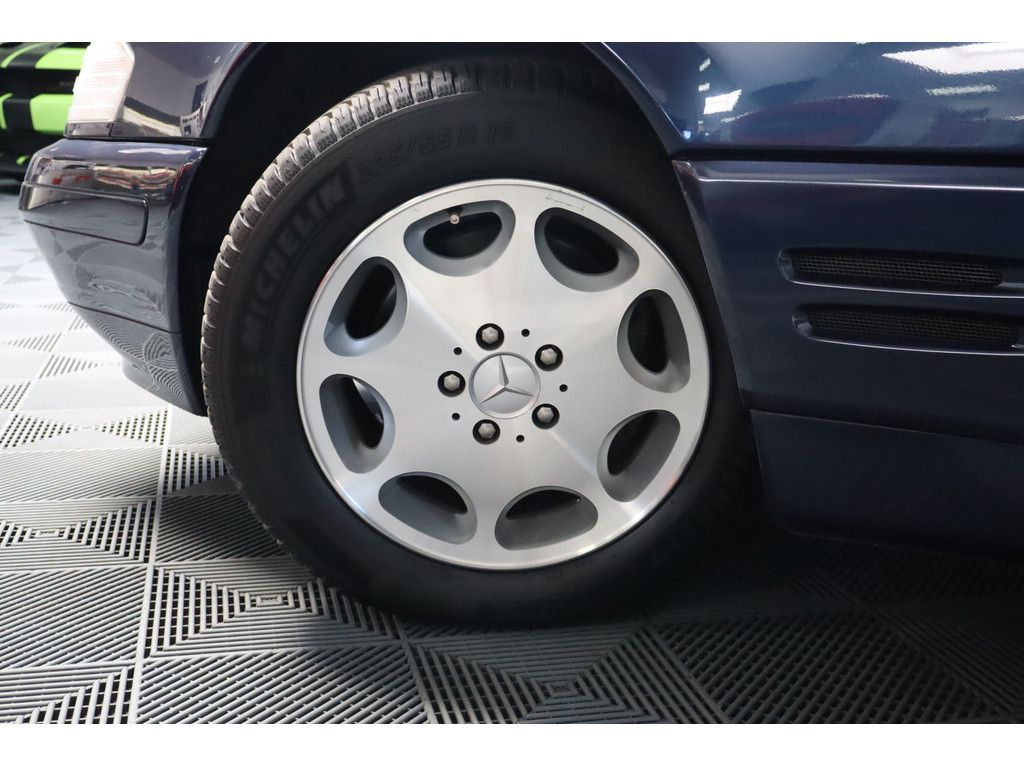 Mercedes-Benz SL 280 SL 280 Pano-/&amp; Softtop, Leder, Memory, Gepflegt