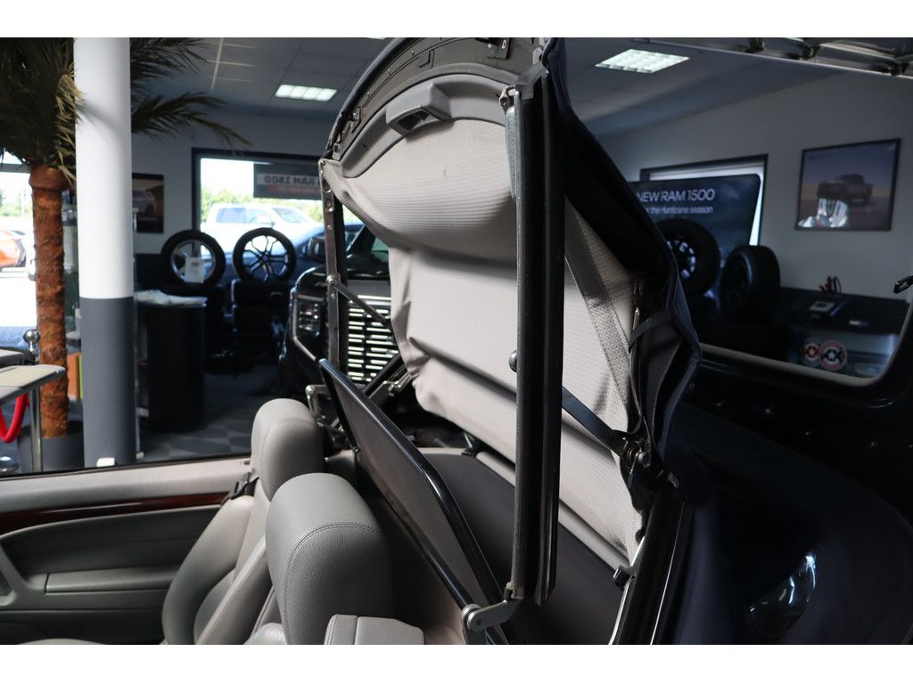 Mercedes-Benz SL 280 SL 280 Pano-/&amp; Softtop, Leder, Memory, Gepflegt