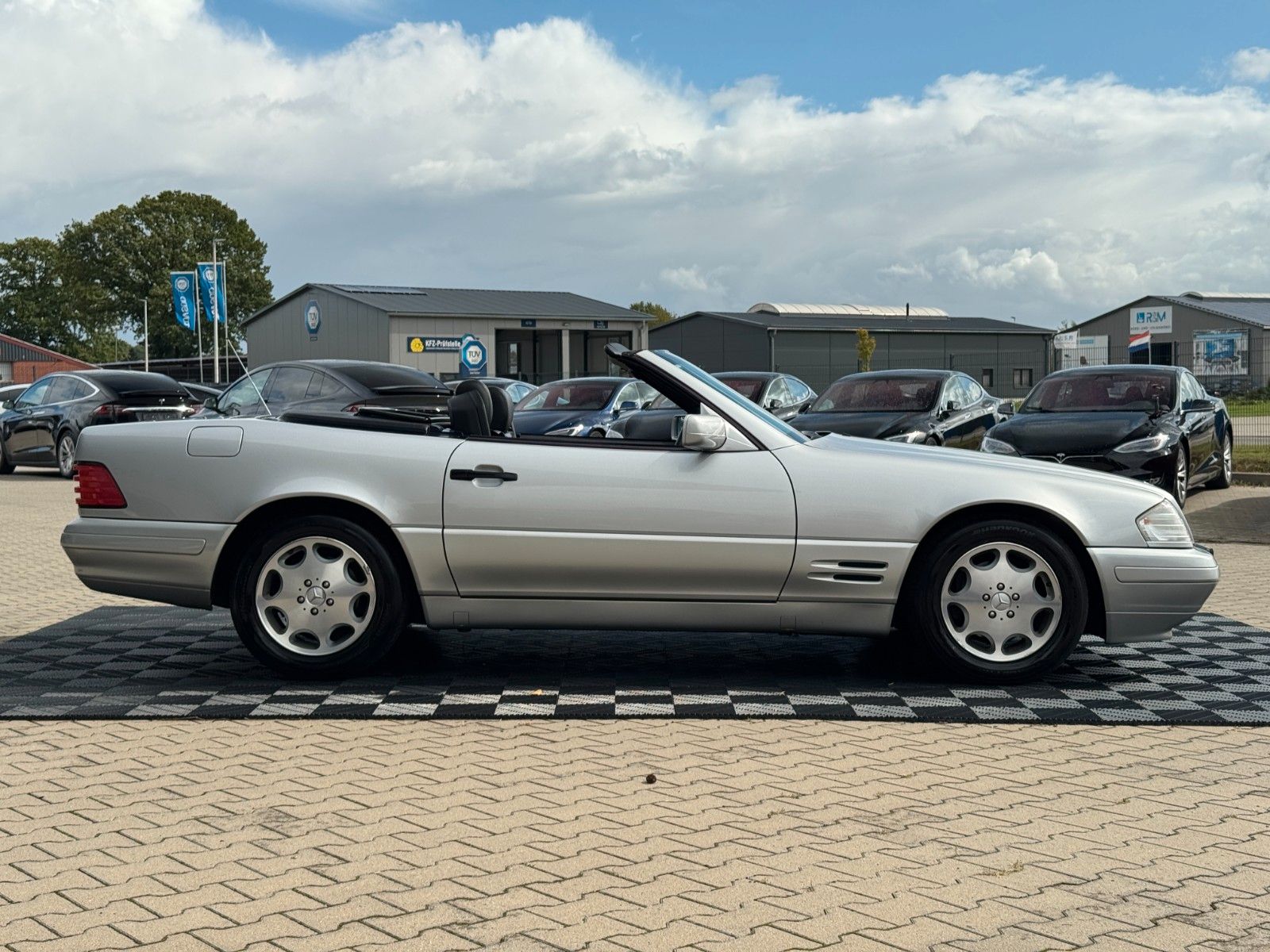 Mercedes-Benz SL 320 SL 320 | Gutachten WBW 30.800 EURO |
