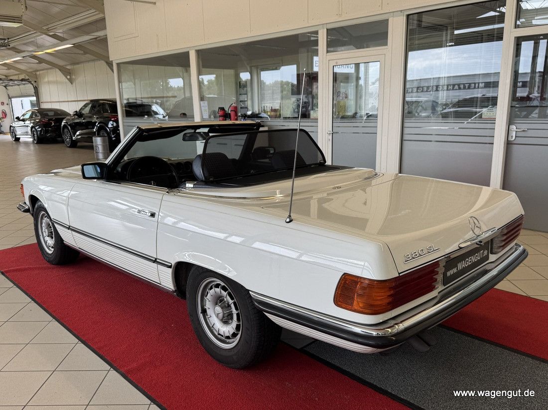 Mercedes-Benz SL 380 SL 380 Original Lack W107 V8