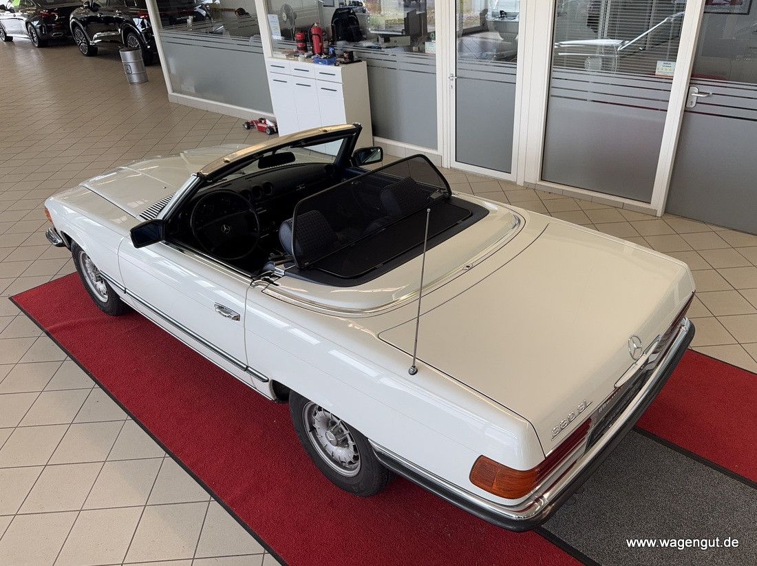 Mercedes-Benz SL 380 SL 380 Original Lack W107 V8