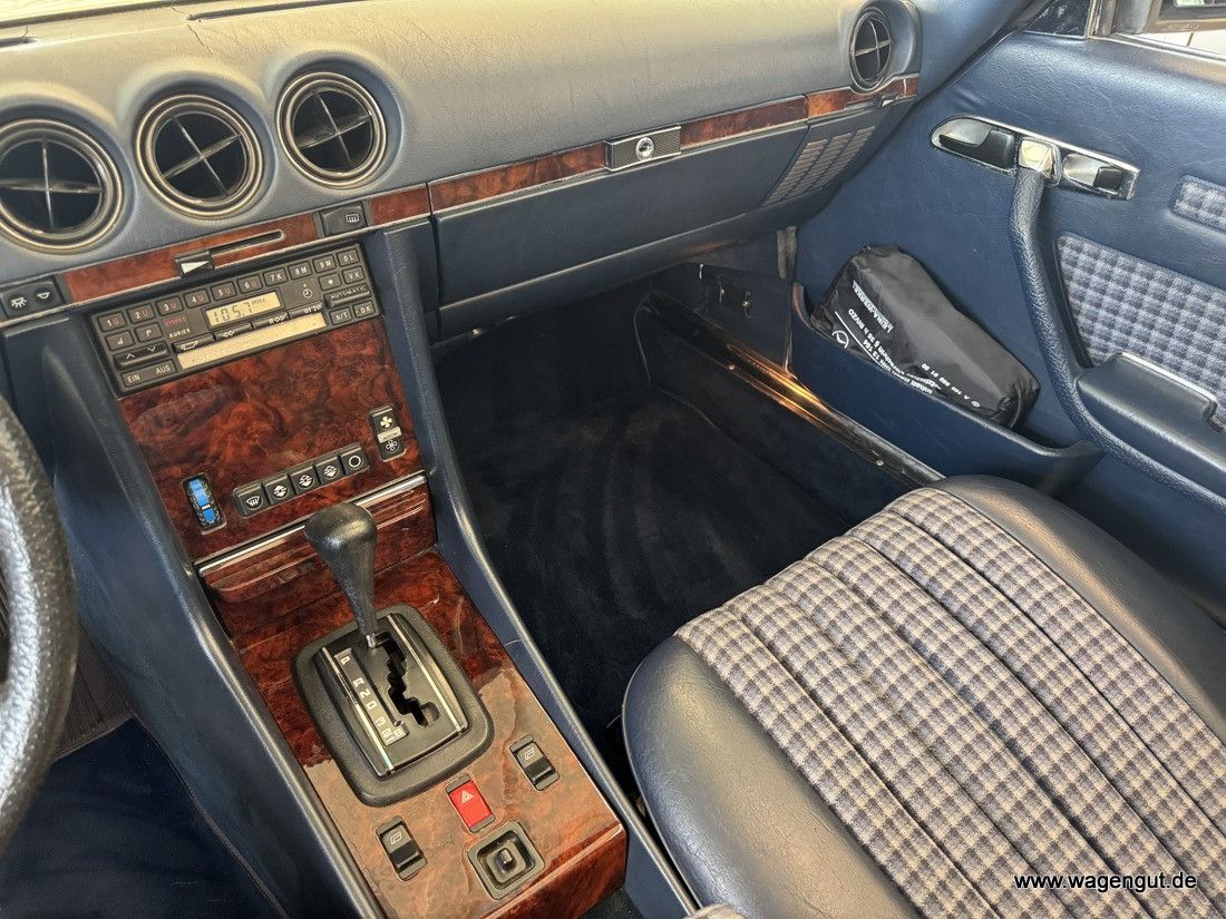 Mercedes-Benz SL 380 SL 380 Original Lack W107 V8