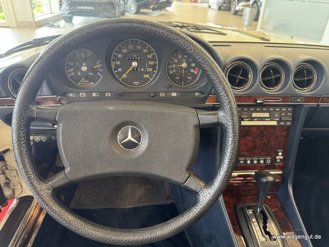 Mercedes-Benz SL 380 SL 380 Original Lack W107 V8