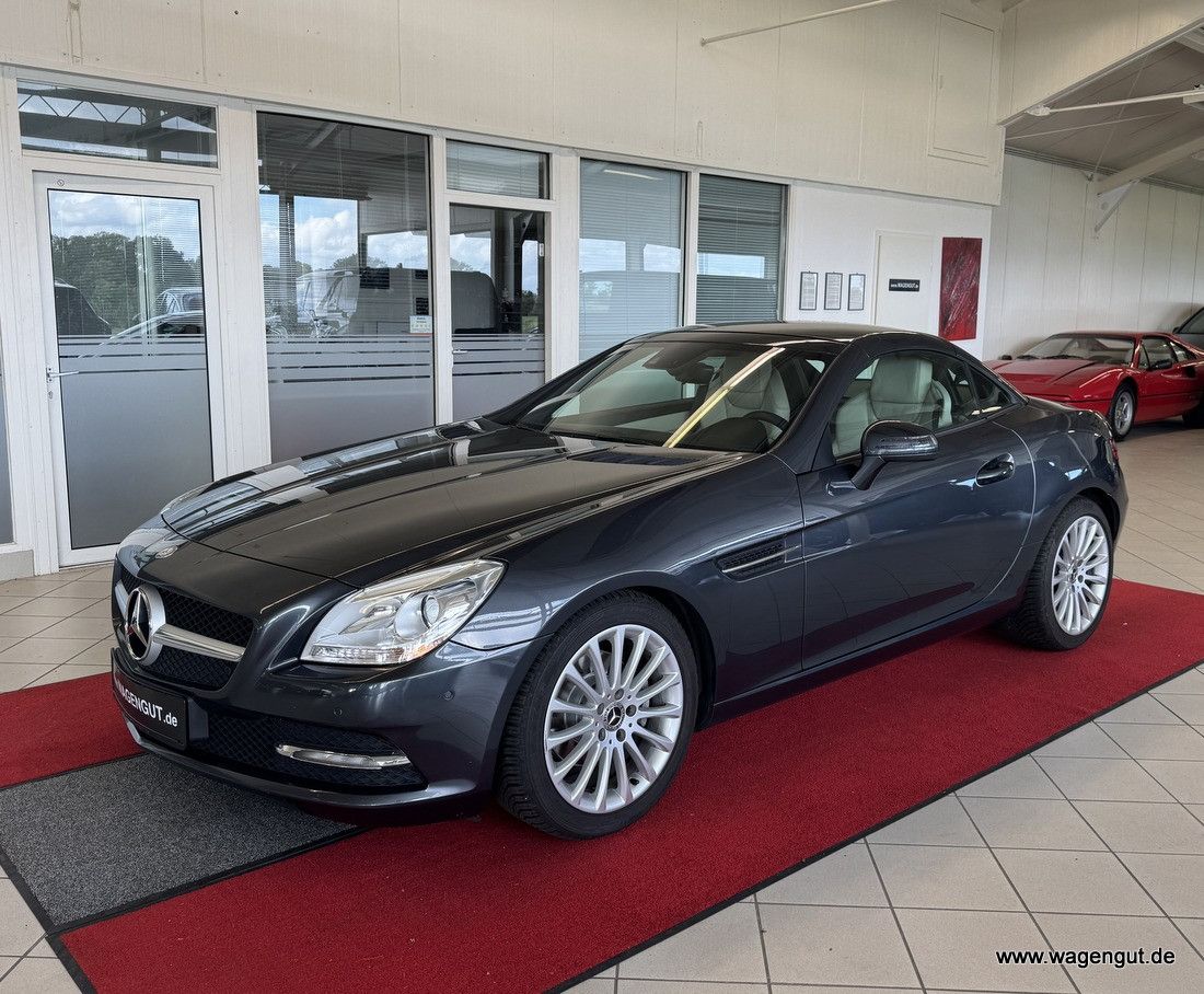 Mercedes-Benz SLK 200 SLK 200 SLK Roadster SLK 200 BlueEfficiency