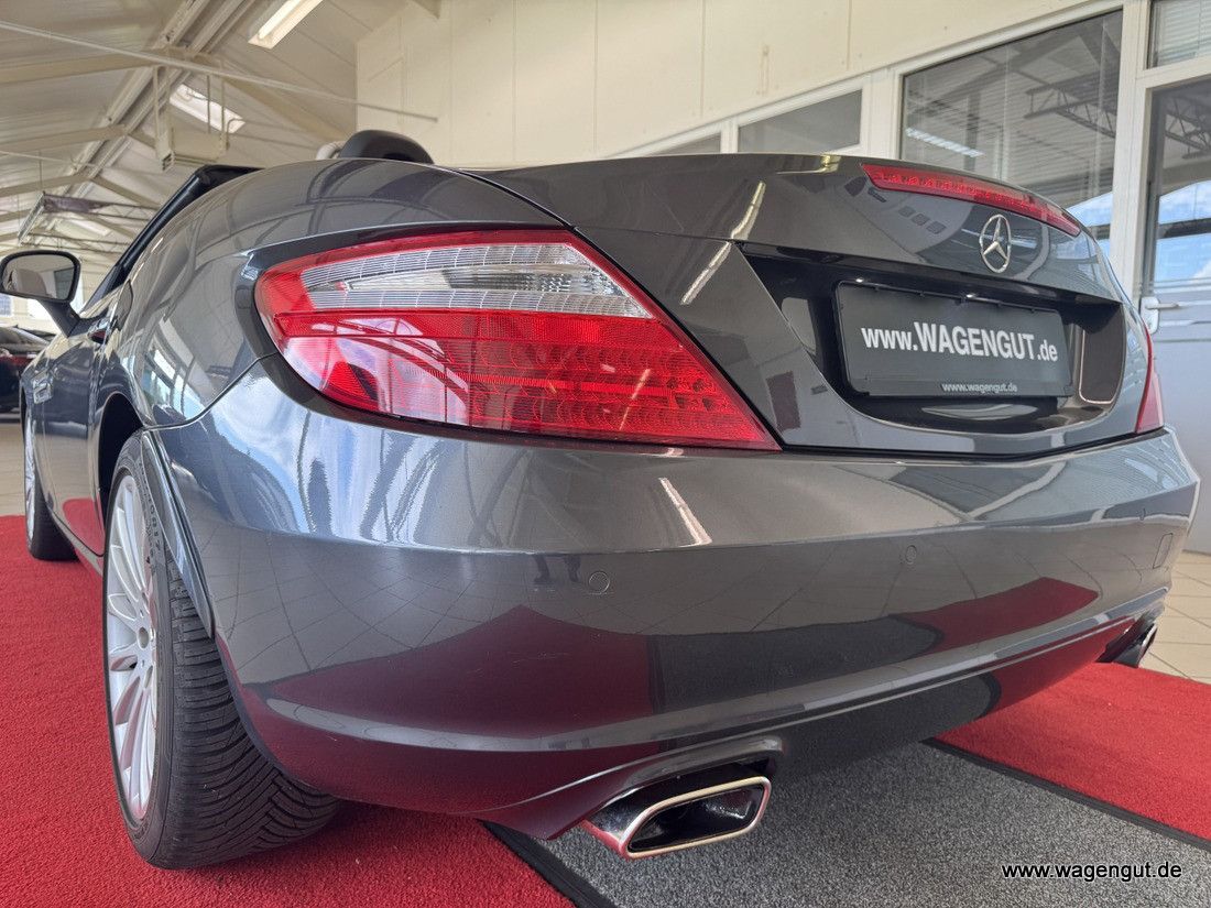 Mercedes-Benz SLK 200 SLK 200 SLK Roadster SLK 200 BlueEfficiency
