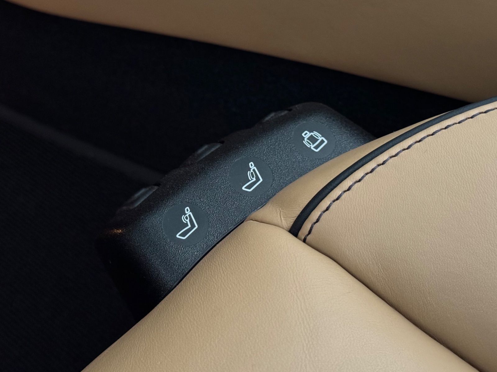 Mercedes-Benz SLS AMG SLS AMG Roadster Deutsch