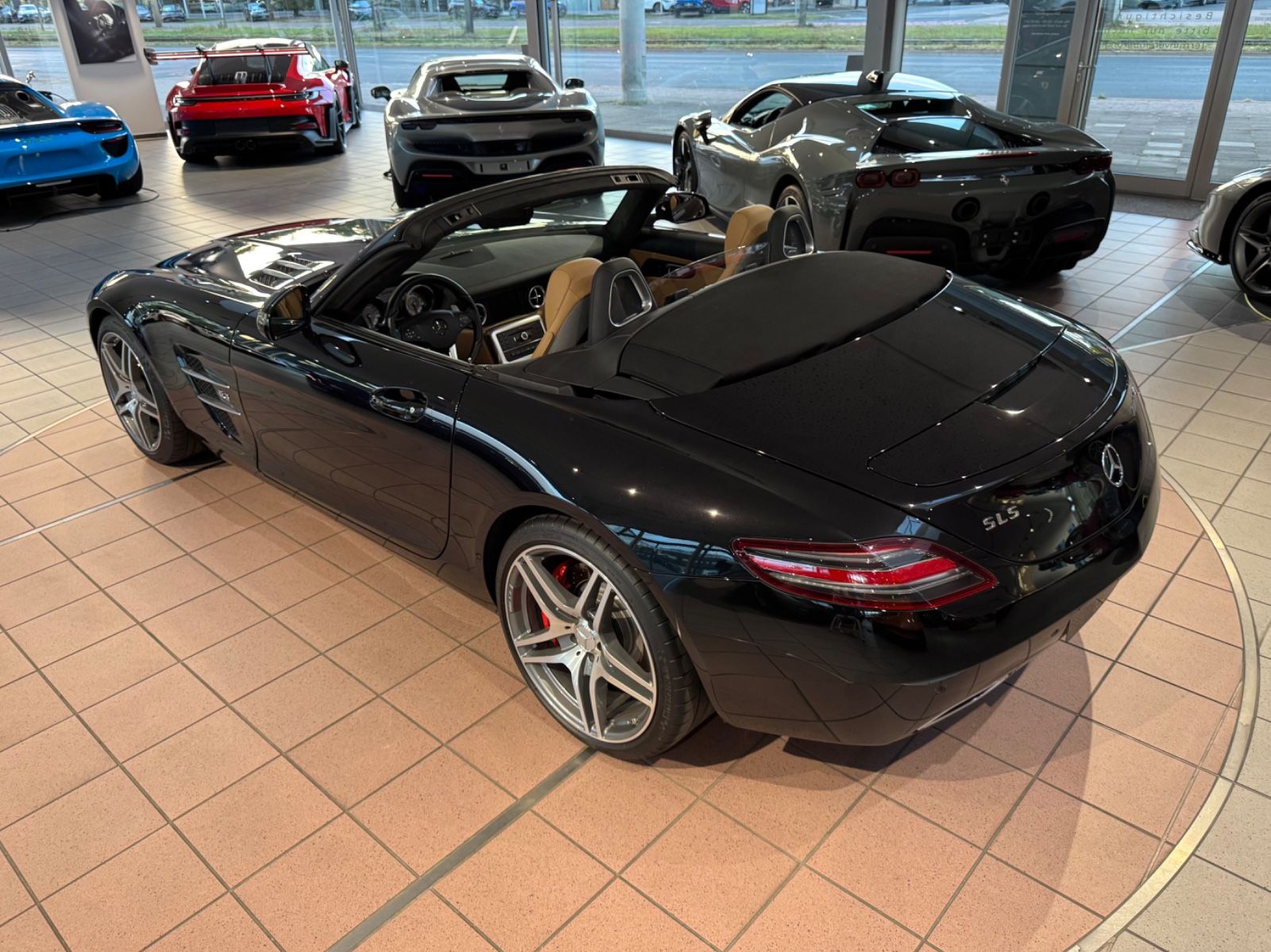 Mercedes-Benz SLS AMG SLS AMG Roadster Deutsch