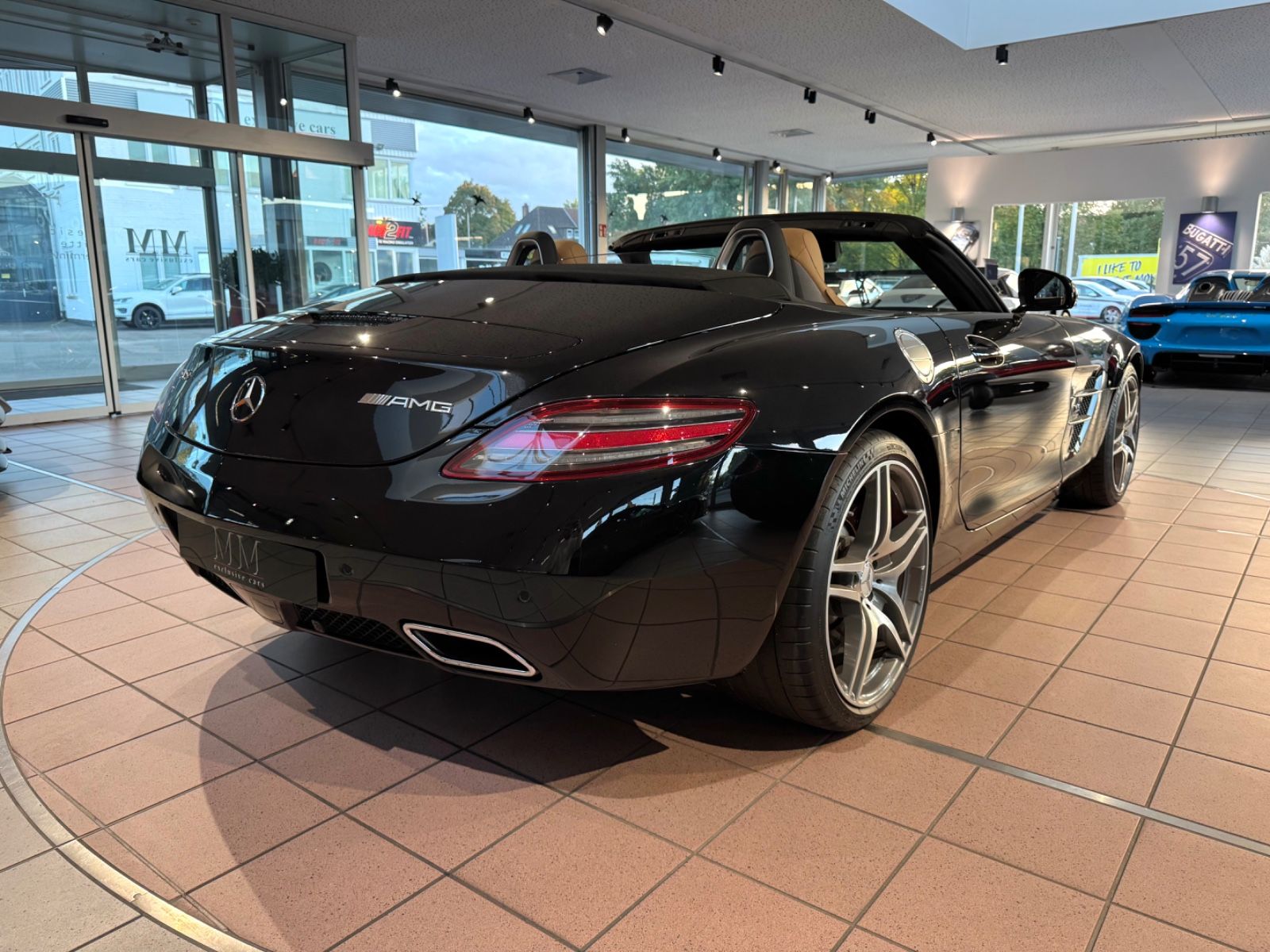 Mercedes-Benz SLS AMG SLS AMG Roadster Deutsch