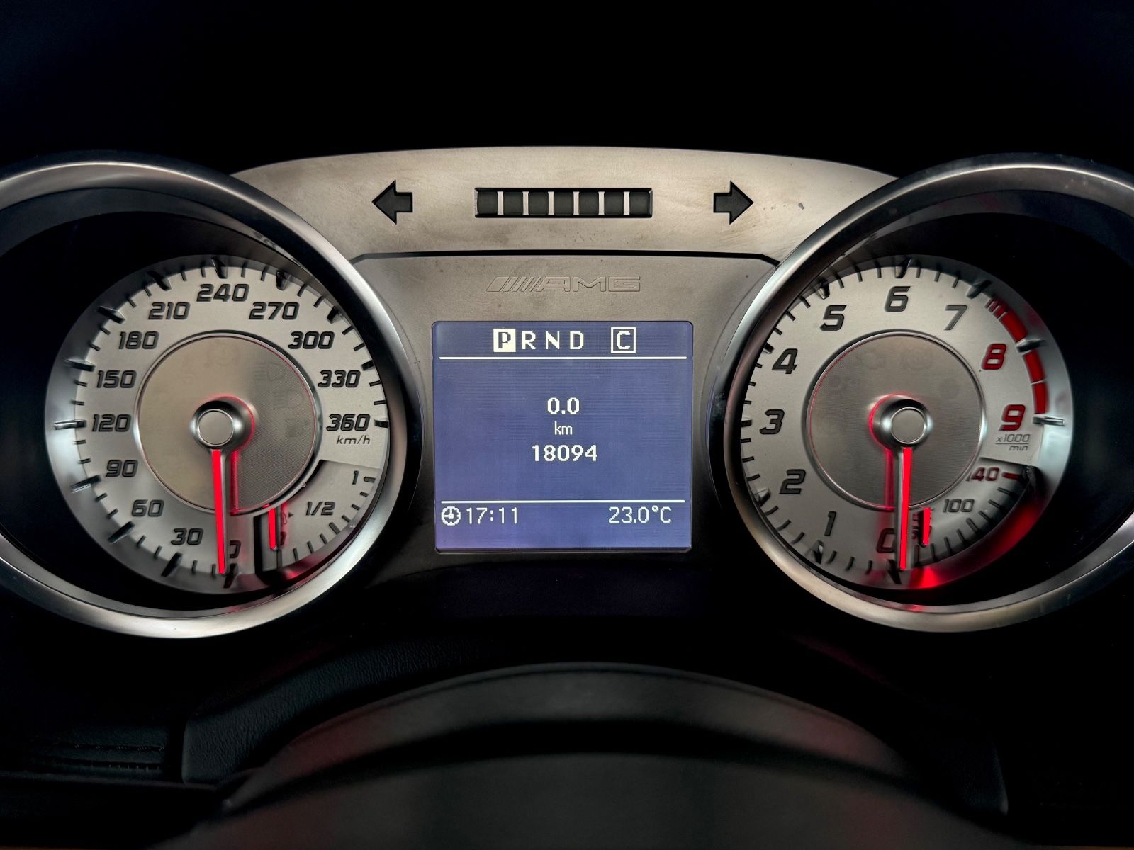 Mercedes-Benz SLS AMG SLS AMG Roadster Deutsch