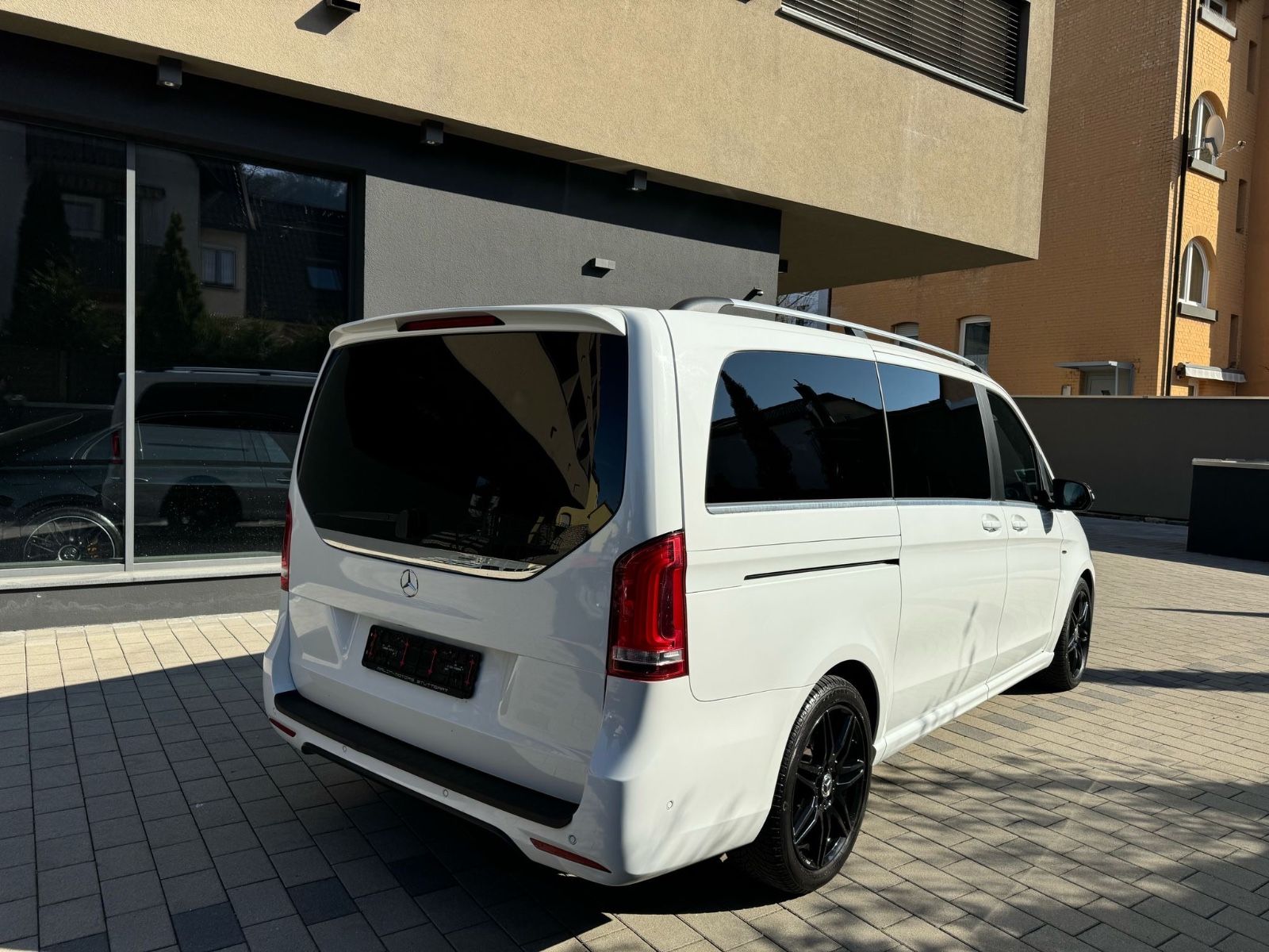 Mercedes-Benz V 250 V250 CDI AMG AVANTGARDE EDITION AHK/PANORA/DISTR