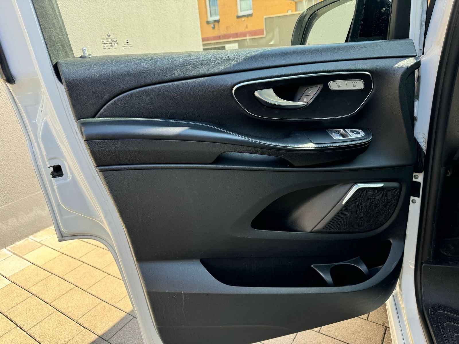 Mercedes-Benz V 250 V250 CDI AMG AVANTGARDE EDITION AHK/PANORA/DISTR