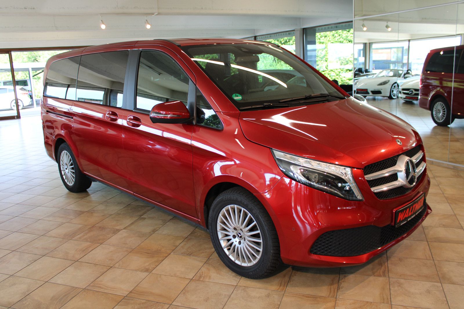 Mercedes-Benz V 300 V 300 D Edition lang *1. Hand+wenig KM+8-Sitzer*