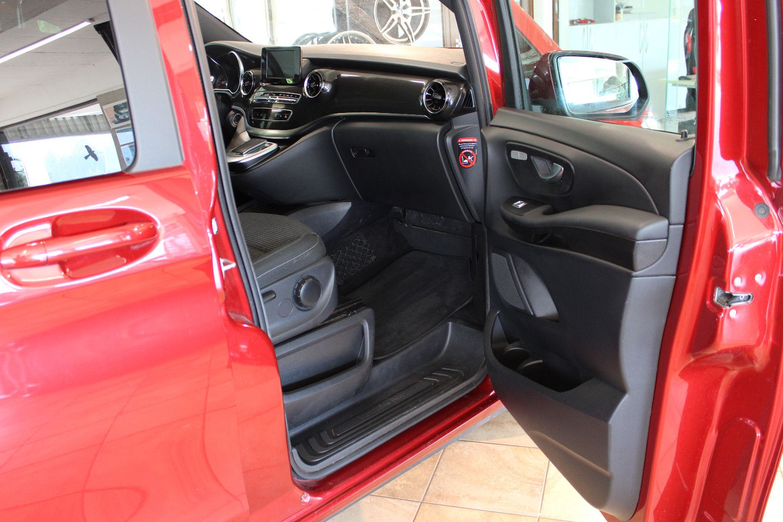 Mercedes-Benz V 300 V 300 D Edition lang *1. Hand+wenig KM+8-Sitzer*