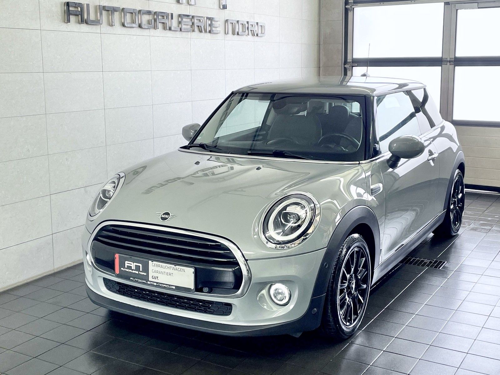 MINI Cooper Cooper LED+Excitement-Paket+Sportsitz+DCC+Visual