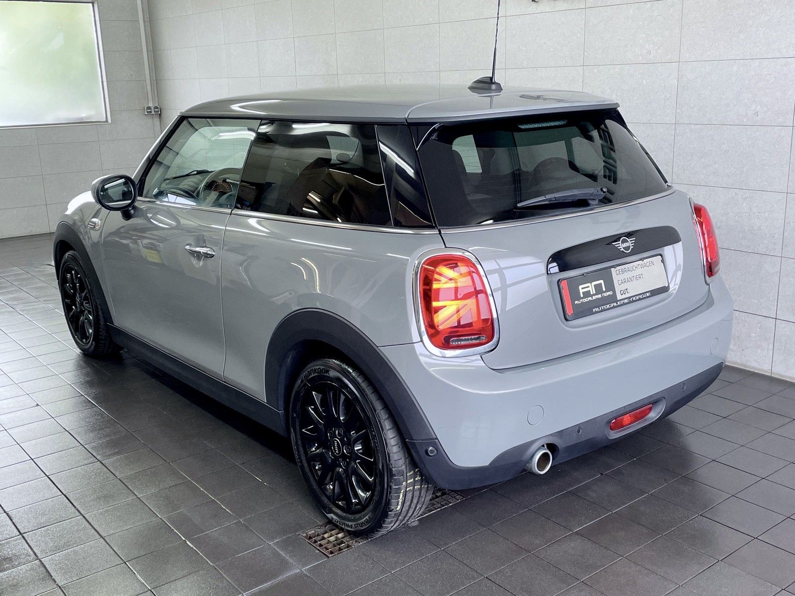 MINI Cooper Cooper LED+Excitement-Paket+Sportsitz+DCC+Visual