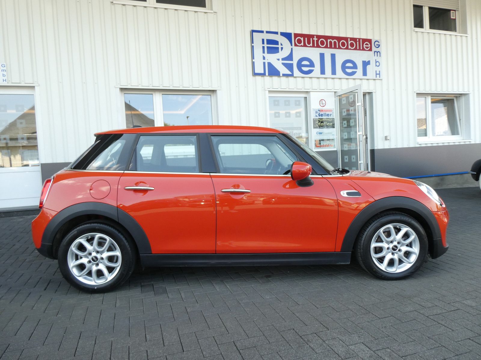 MINI ONE ONE, Navi, PDC