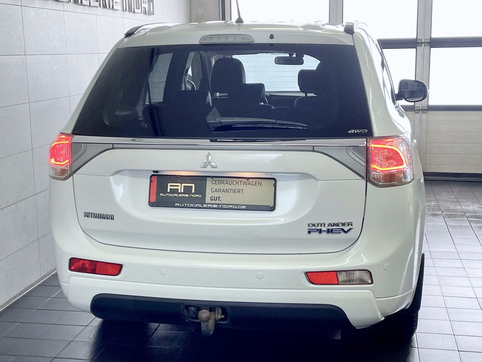 Mitsubishi Outlander Outlander PHEV Basis 4WD