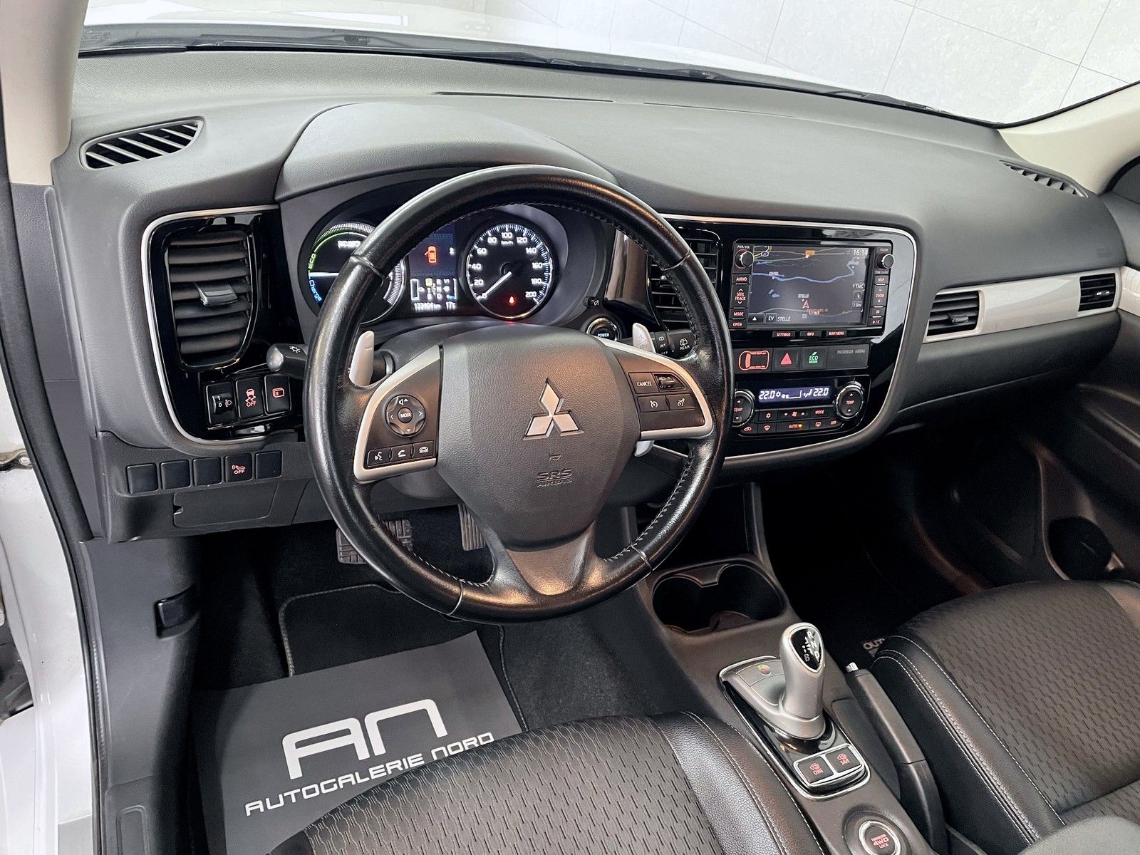 Mitsubishi Outlander Outlander PHEV Basis 4WD