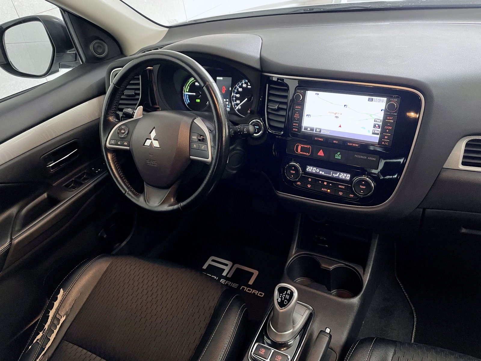 Mitsubishi Outlander Outlander PHEV Basis 4WD