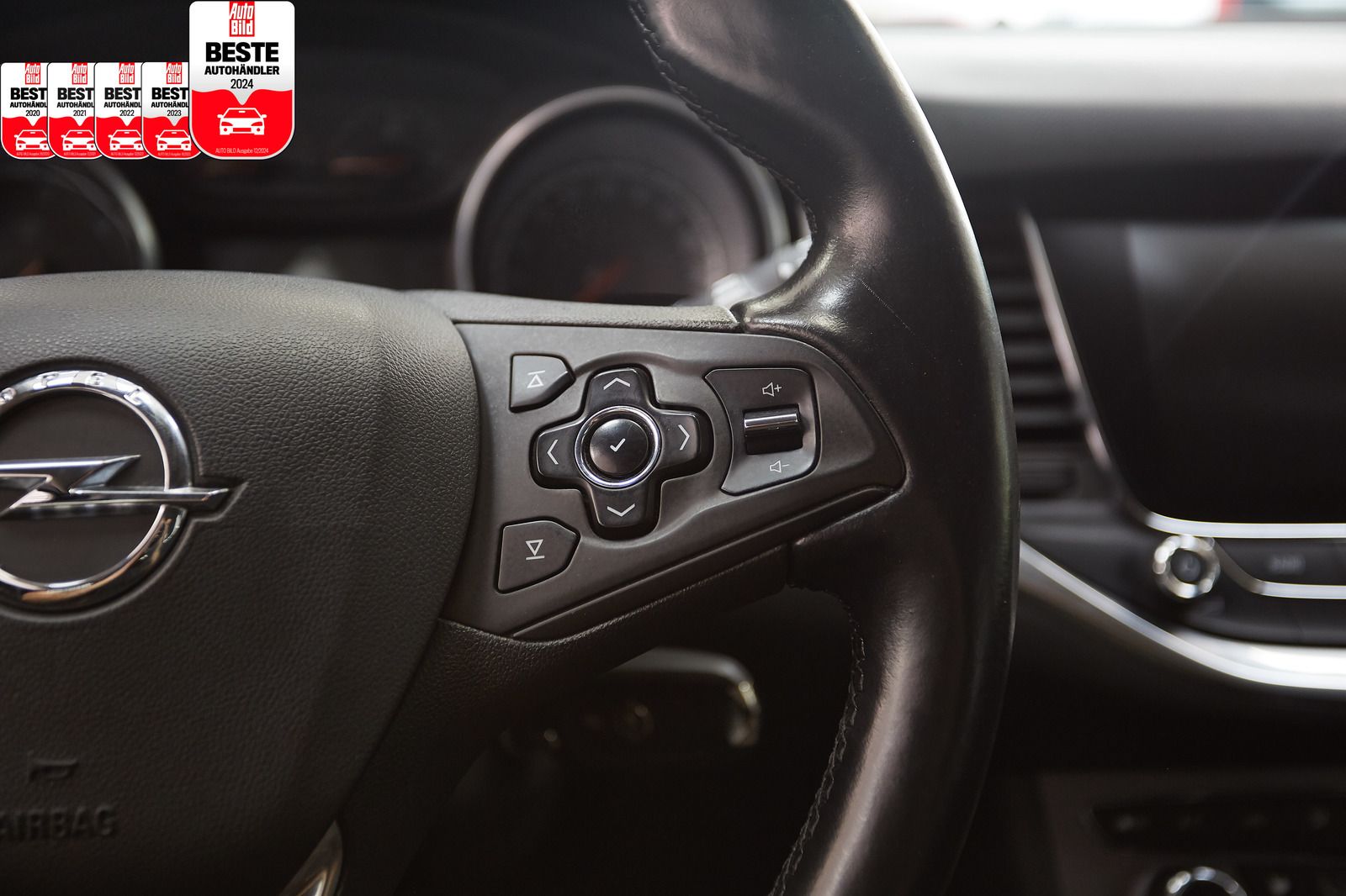 Opel Astra Astra Sports Tourer NAVI*AHK*ABSTANDSTEMP*SPUR*