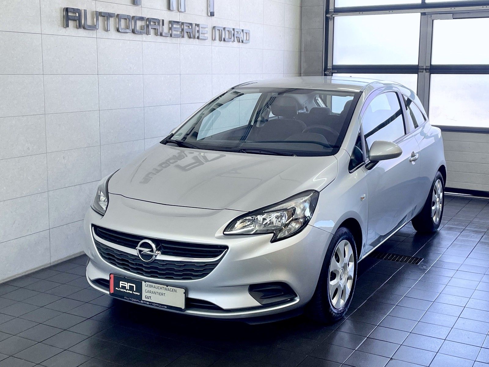 Opel Corsa Corsa E Edition 1.Hand+Winterpaket+Tempomat+PDC