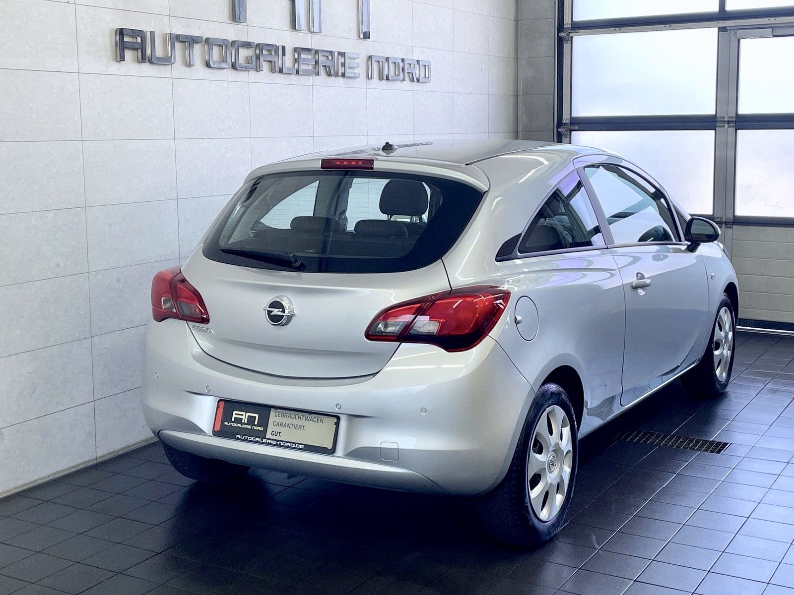 Opel Corsa Corsa E Edition 1.Hand+Winterpaket+Tempomat+PDC