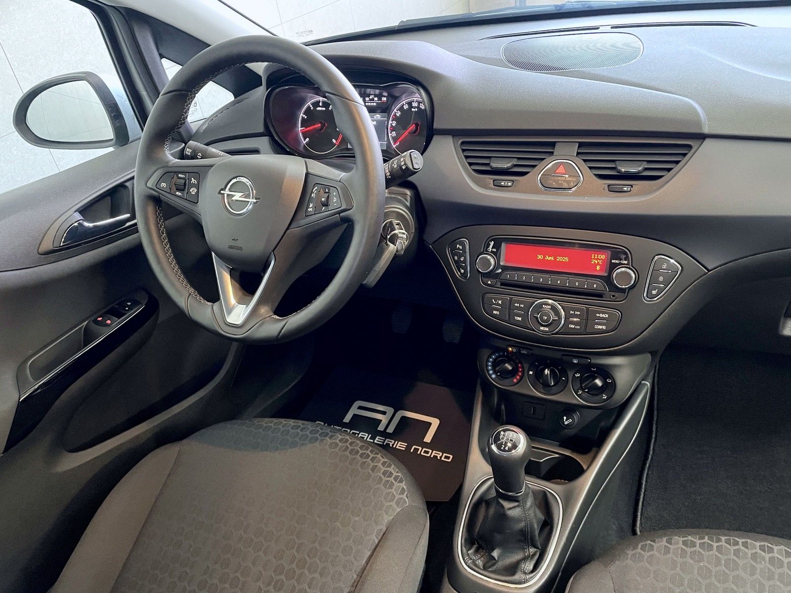 Opel Corsa Corsa E Edition 1.Hand+Winterpaket+Tempomat+PDC