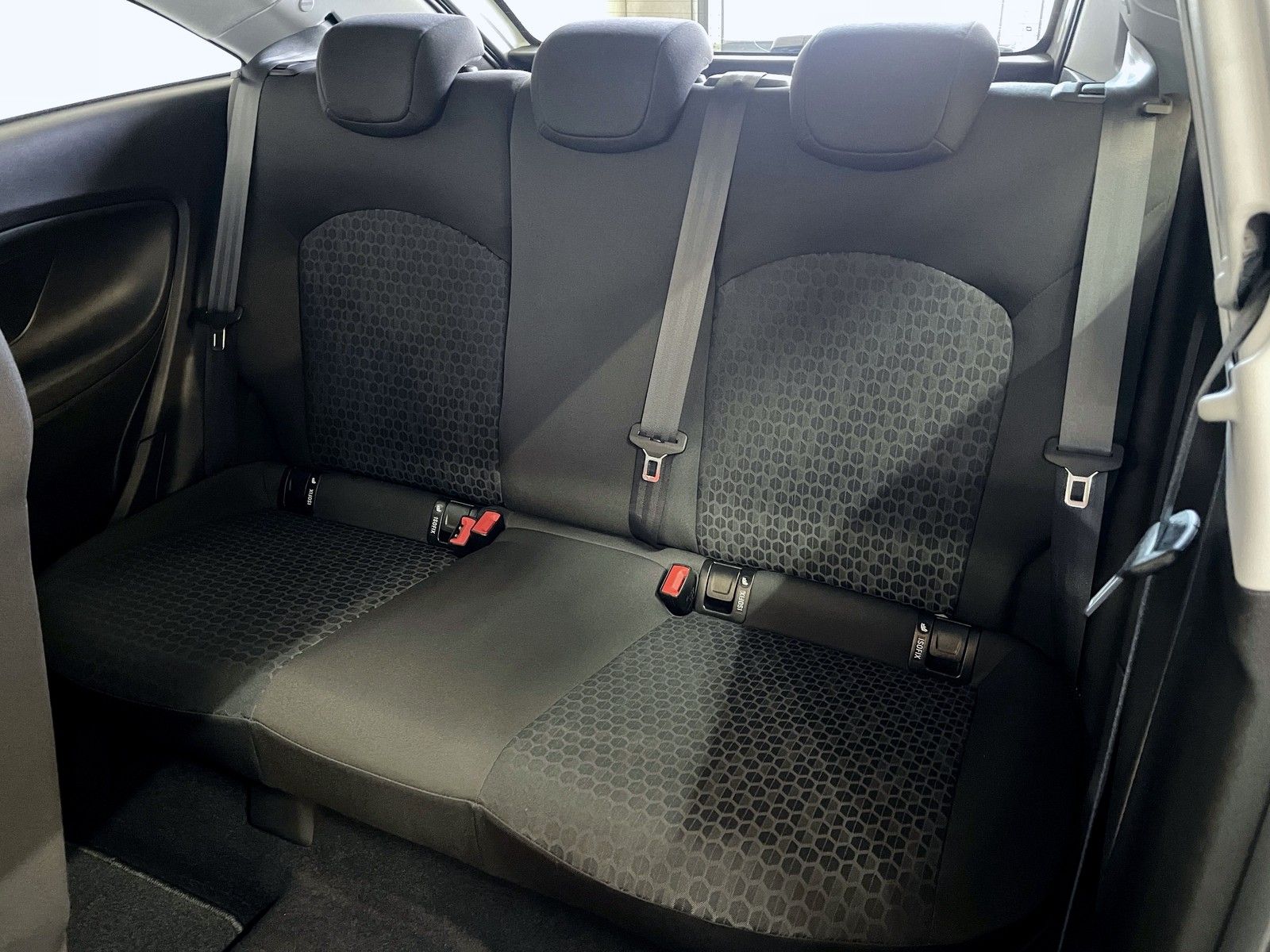 Opel Corsa Corsa E Edition 1.Hand+Winterpaket+Tempomat+PDC