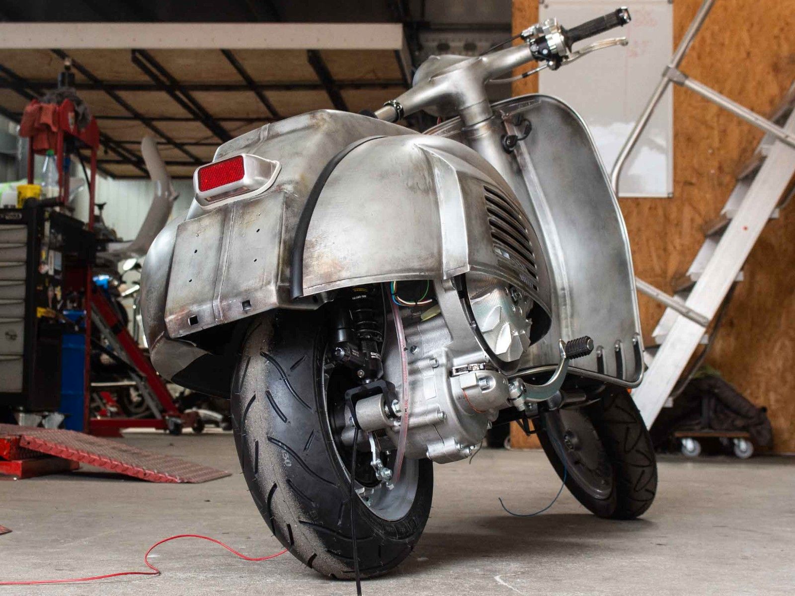 Piaggio Vespa 200 E SLS 306 Rawstyle Scooter &amp; Service