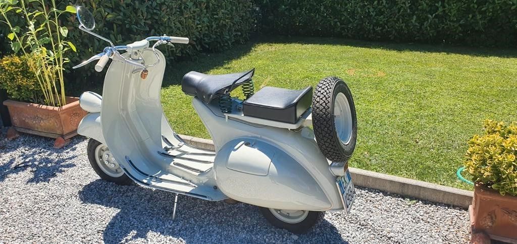 Piaggio Vespa &apos;&apos;FARO BASSA&apos;&apos; *TRAUM*