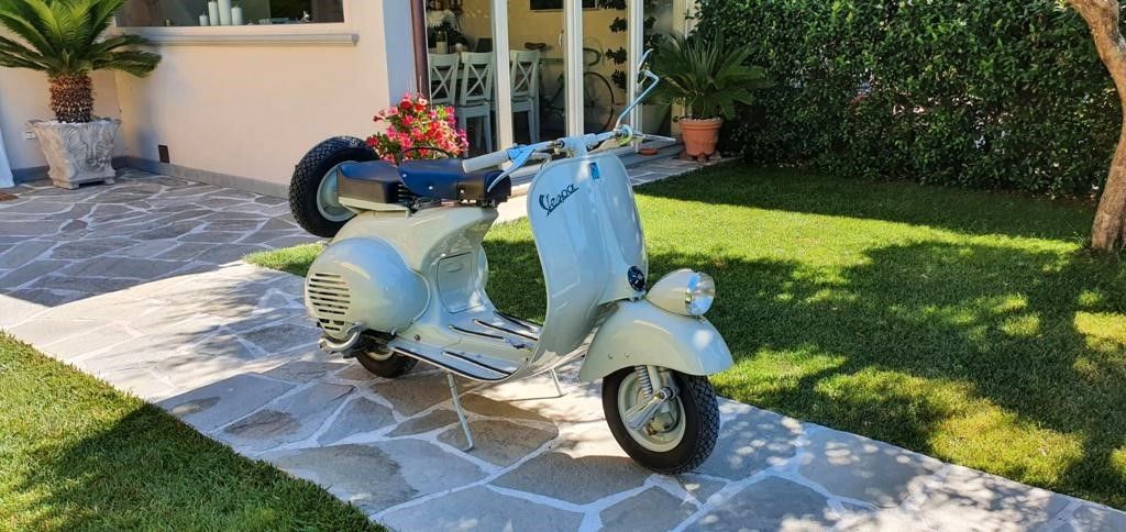 Piaggio Vespa &apos;&apos;FARO BASSA&apos;&apos; *TRAUM*