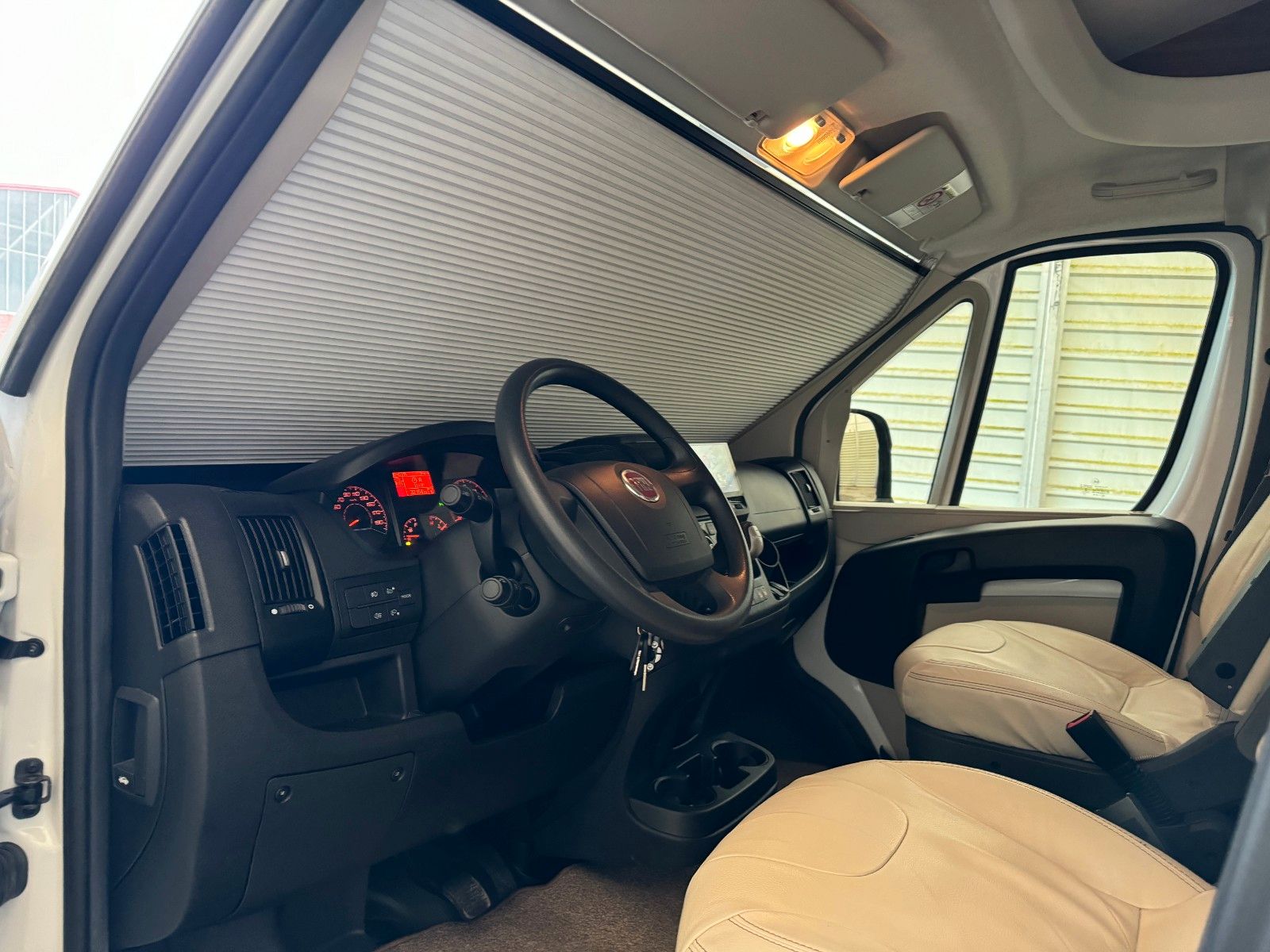 Pilote P740 GJ ESSENTIEL, TOP ZUSTAND